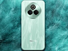 P3 Pro 5G: Smartphone erscheint in eher auffälliger Farbversion (Bildquelle: Realme)