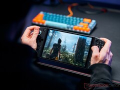 Gaming-Handhelds wie das Lenovo Legion Go sollen durch den Ryzen Z2 Extreme schneller werden. (Bildquelle: Notebookcheck)