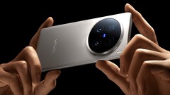 Das Vivo X200 Pro kommt nach Europa, wie ein britischer Provider bereits bestätigt hat. Wahrscheinlich ist auch ein 200 MP Telefoto. (Bildquelle: Vivo)