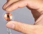 Ein Neuralink-Gehirnchip. (Bildquelle: Neuralink)
