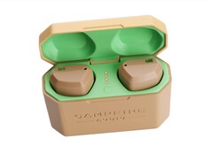 Die Campfire Audio Orbit setzen auf ein recht ungewöhnliches Design, samt grüner Farbakzente in der Ladehülle. (Bild: Campfire Audio)