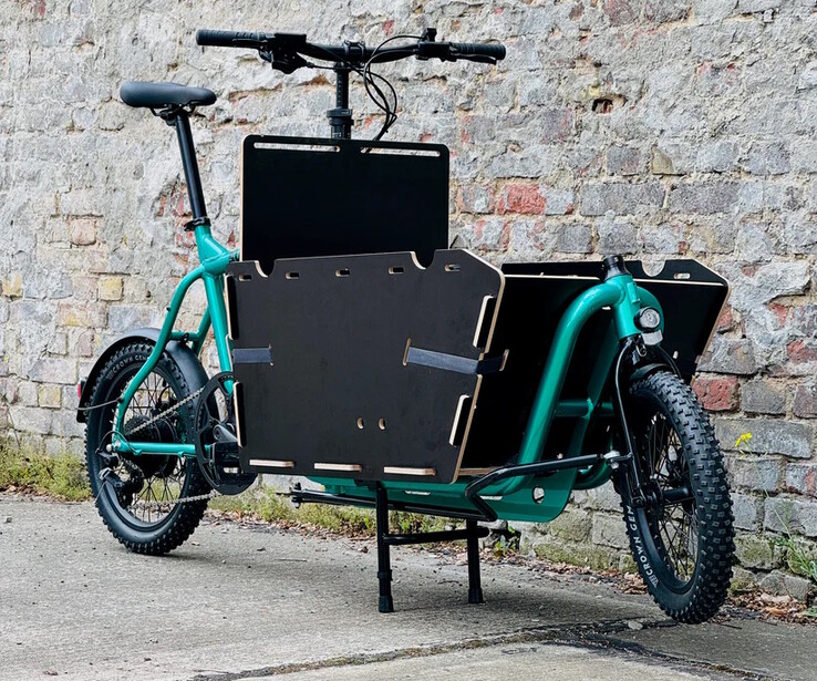 Gegen Aufpreis ist eine Gepäckbox auch für den Transport von Kindern erhältlich (Bildquelle: Super Bicycles)