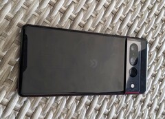 Dieses Google Pixel 7 Pro wurde auf dem Facebook Marketplace als Google Pixel 6 Pro verkauft. (Bild: AMC20_, Reddit)