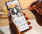 Das Motorola Edge 60 Stylus bietet einen Stift, der direkt im Gehäuse verstaut werden kann. (Bildquelle: Motorola)