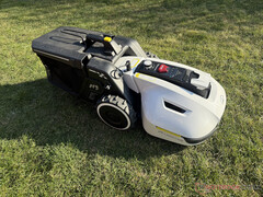 Kehrmaschine montiert