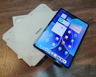 Beim Unboxing zeigt sich das Xiaomi Pad 8 und enthüllt auch sein Zubehör.