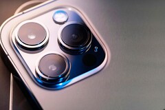 Das Kameramodul soll beim iPhone 17 Pro und beim iPhone 17 Pro Max weiter wachsen. (Bildquelle: TheRegisti)