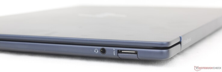 Rechts: 3,5 mm Headset, USB-A (5 Gbps)