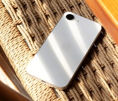 Ob das iPhone 16e nächstes Jahr einen Nachfolger erhält, ist ungewiss. (Bildquelle: Thai Nguyen)