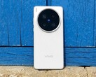 Das Vivo X200 Ultra wird im Januar 2026 neue Kamera-Features vom Vivo X300 Pro erben, etwa das Raw Lighting Feature. (Bildquelle: Alexander Fagot, Notebookcheck)