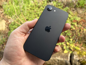 Apple iPhone 17e