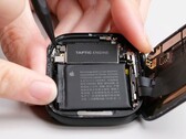 Reparaturen der Apple Watch Series 10 gestalten sich weiterhin schwierig. (Bildquelle: iFixit)