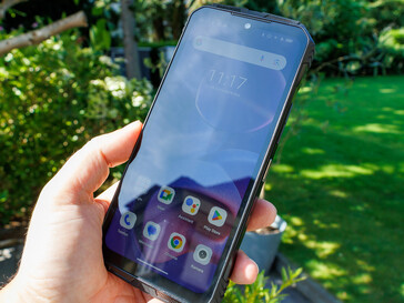 Doogee V Max Plus im Freien