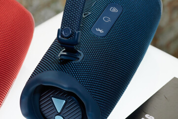 Gelöste Schlaufe des Charge 6. (Bildquelle: Andreas Sebayang/Notebookcheck.com)