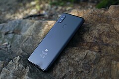Im Gegensatz zum Vorgänger im Bild dürfte das Xiaomi Mi 10 Pro eine noch bessere Kamera mitbringen. (Bild: Mateusz Tworuszka, Unsplash)