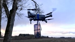 Eine Drohne hat einem smarten Piloten erlaubt, einen Notruf in der Wildnis abzusetzen - auch ohne Empfang am Boden. (Bild: Symbolphoto)