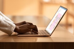Der Surface Laptop Go könnte viele Kunden durch eine nicht mehr zeitgerechte Ausstattung enttäuschen. (Bild: Microsoft)