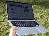 Das MacBook Air mit dem Apple M1 ist derzeit für 777 Euro im Angebot (Bild: Klaus Hinum)