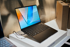 Die Laptops der Vivobook S-Serie von Asus, hier das Vivobook S14, sind dank der neuen AMD Ryzen AI-Prozessoren offizielle Copilot Plus-PCs (Bild: A. Waetzel/NBC).