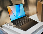 Die Laptops der Vivobook S-Serie von Asus, hier das Vivobook S14, sind dank der neuen AMD Ryzen AI Prozessoren offizielle Copilot Plus PCs (Bild: A. Waetzel/NBC).