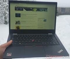 Das Lenovo ThinkPad L13 Gen 2 AMD ist im generalüberholten Zustand für 389 Euro bestellbar (Bildquelle: Marvin Gollor)