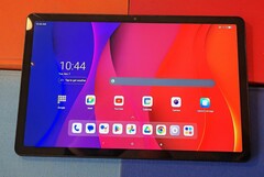 Das Lenovo Tab M10 5G-Tablet ist im Bestpreis-Deal auf 229 Euro gefallen (Bildquelle: Florian Schmitt)