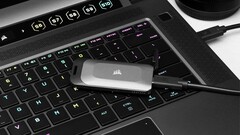 Die Corsair EX100U erreicht Datenraten bis 1.600 MB/s im besonders kompakten Format. (Bild: Corsair)