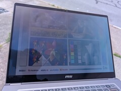 Im Freien unter Sonnenlicht